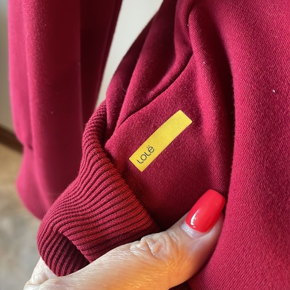 LOLE eco friendly woman’s deep V cross over front leisure top. Burgundy size Med - Picture 4 of 14